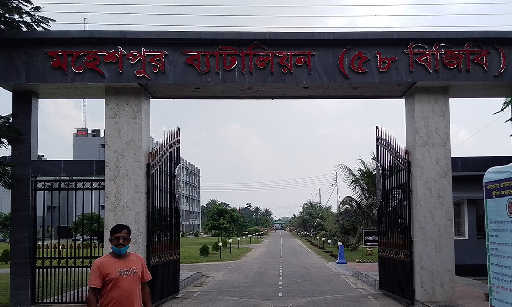 মহেশপুর সীমান্তে ২৬ বাংলাদেশি আটক