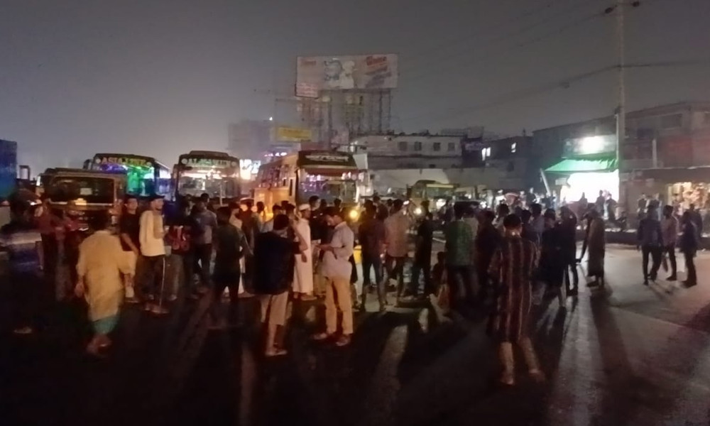 আ. লীগ নিষিদ্ধে এক ঘণ্টার আল্টিমেটাম, কিছুক্ষণের মধ্যে বাংলামোটর অবরোধ