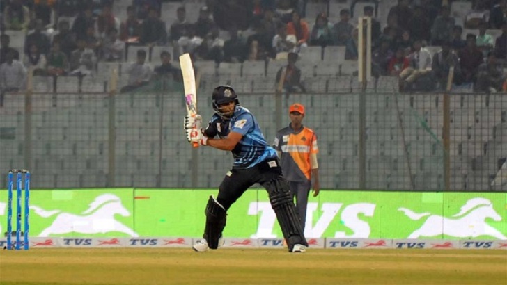 বিপিএলে সবচেয়ে বড় ছক্কা মাহমুদউল্লাহর