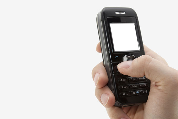 মায়ের একটি ফোনকলে বেঁচে গেলেন ছেলে!