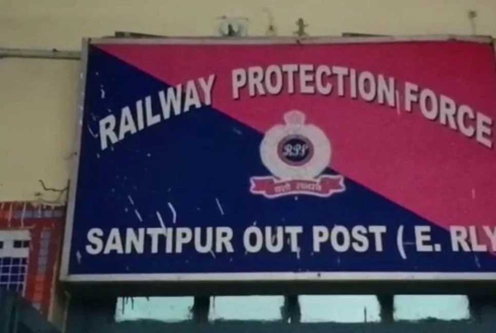 ভারতে ট্রেনের মধ্যে ছিনতাইয়ের শিকার বাংলাদেশি দম্পতি