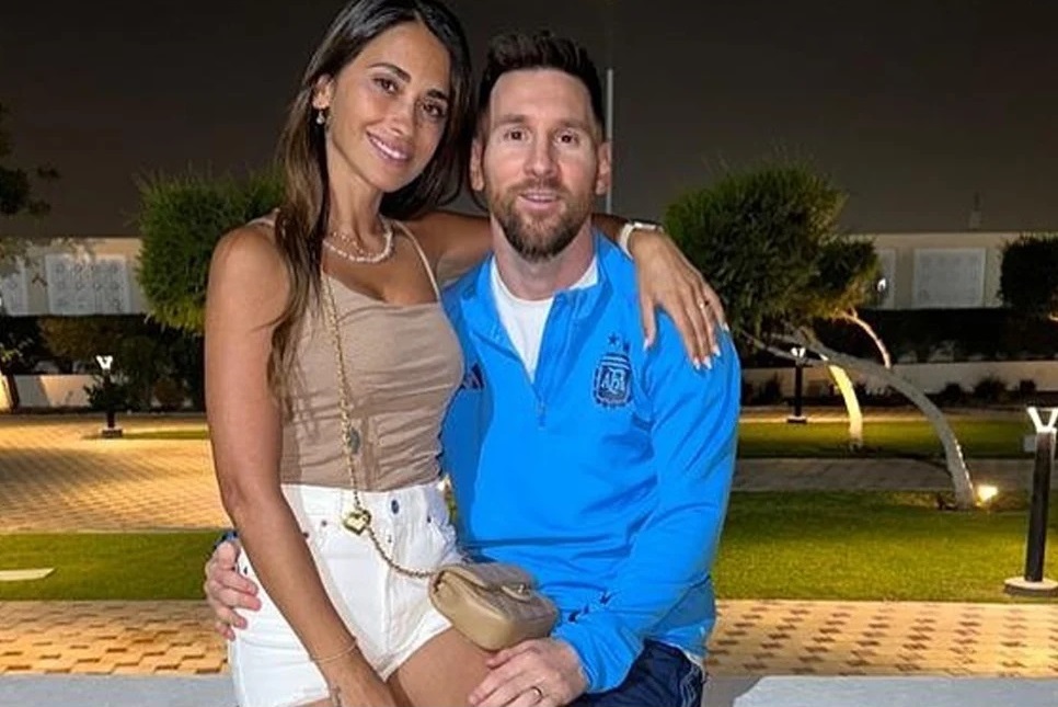 এ ছবিতে কী বার্তা দিলেন মেসি?