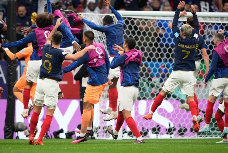 সেমিফাইনালে ফ্রান্স