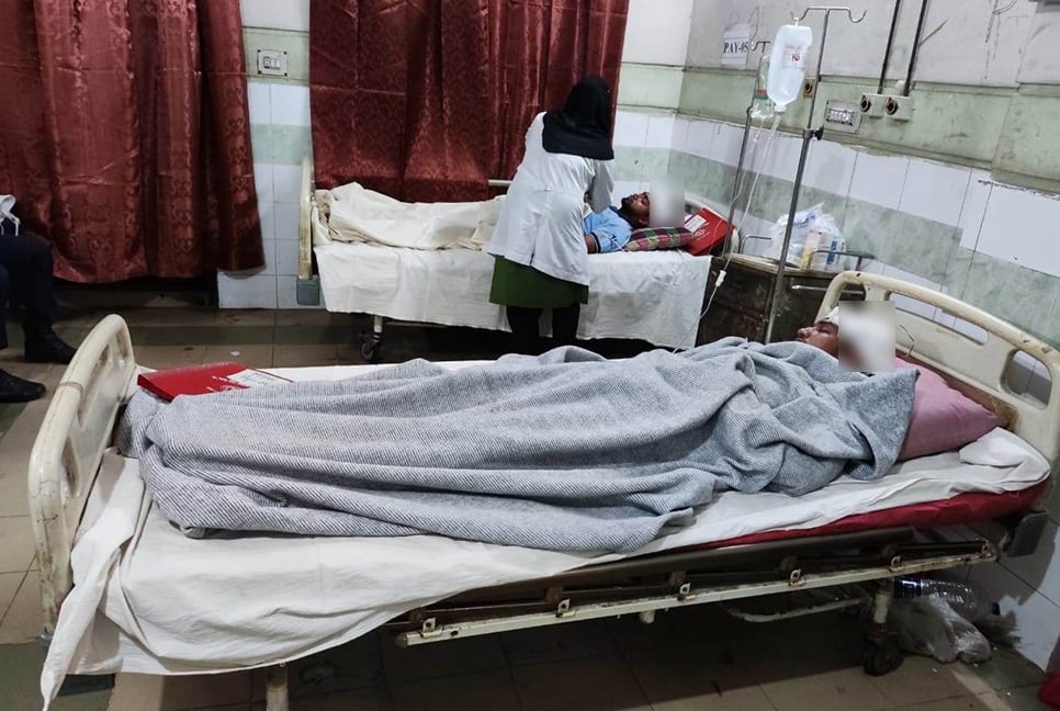 দিনাজপুরে জবি শিক্ষার্থীদের ওপর হামলা, আহত ১২