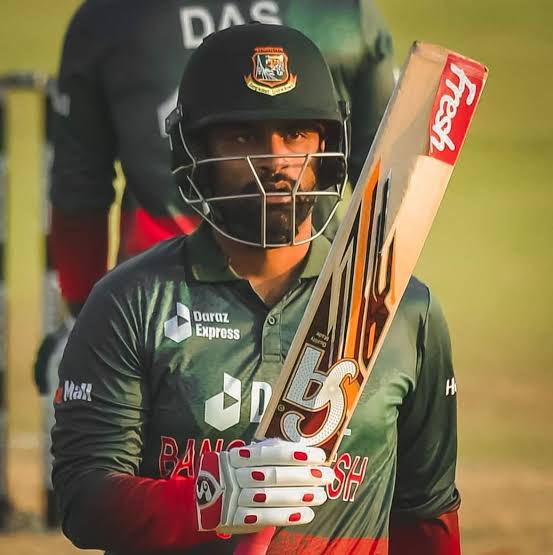 নতুন বছরে কেন্দ্রীয় চুক্তিতে না রাখার অনুরোধ তামিমের