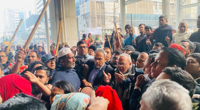 রাজধানীতে বিএনপির লাঠি মিছিল