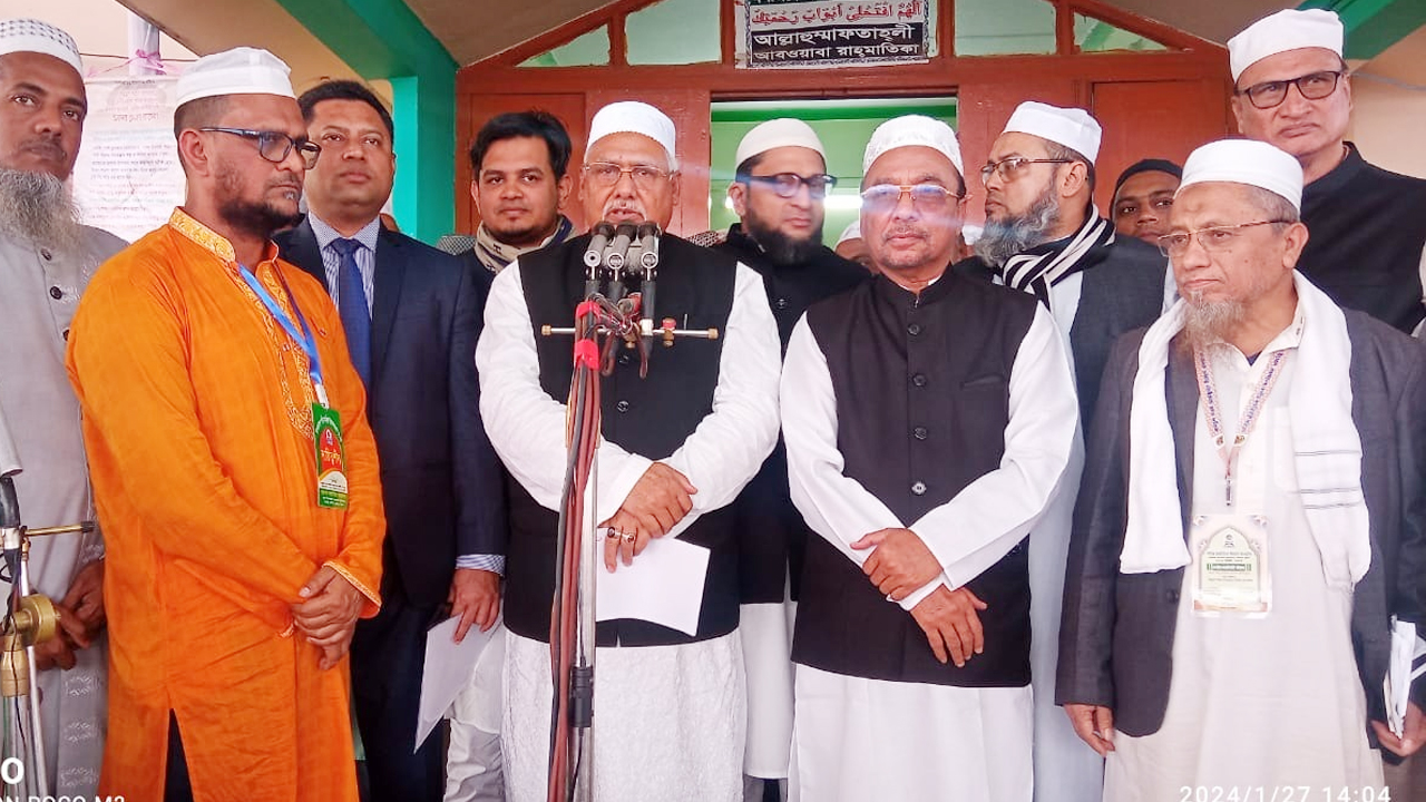 আ.লীগ সবসময় ইসলামের খেদমতে কাজ করে : ধর্মমন্ত্রী মো. ফরিদুল হক