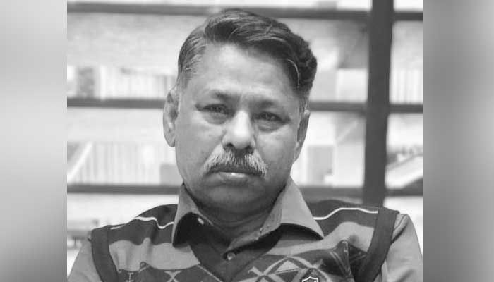 সাংবাদিক লায়েকুজ্জামান আর নেই