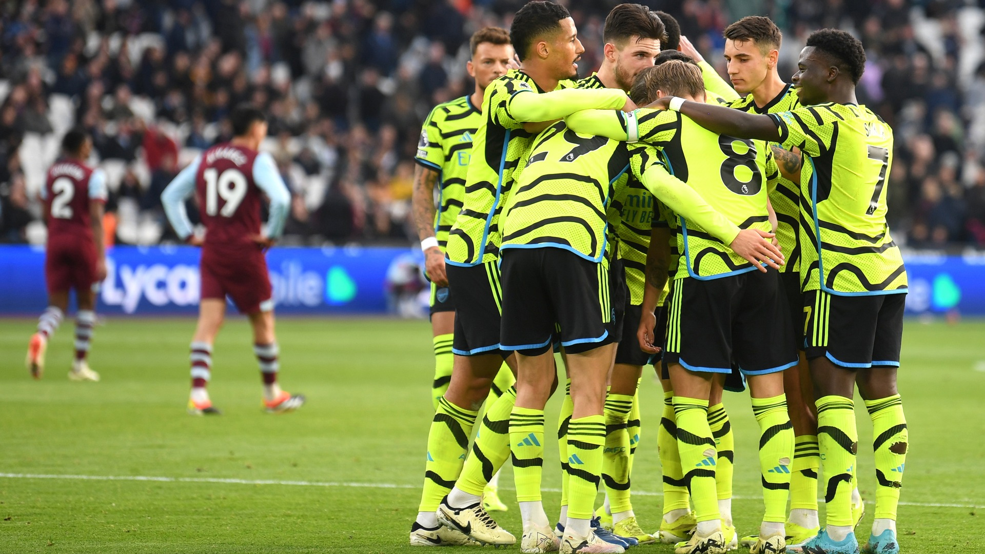 ওয়েস্টহ্যামের বিপক্ষে বড় জয় পেল আর্সেনাল