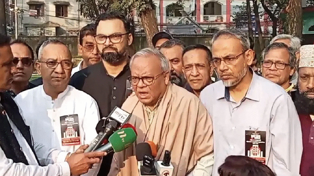 গণতন্ত্র হরণ করা হয়েছে : রিজভী