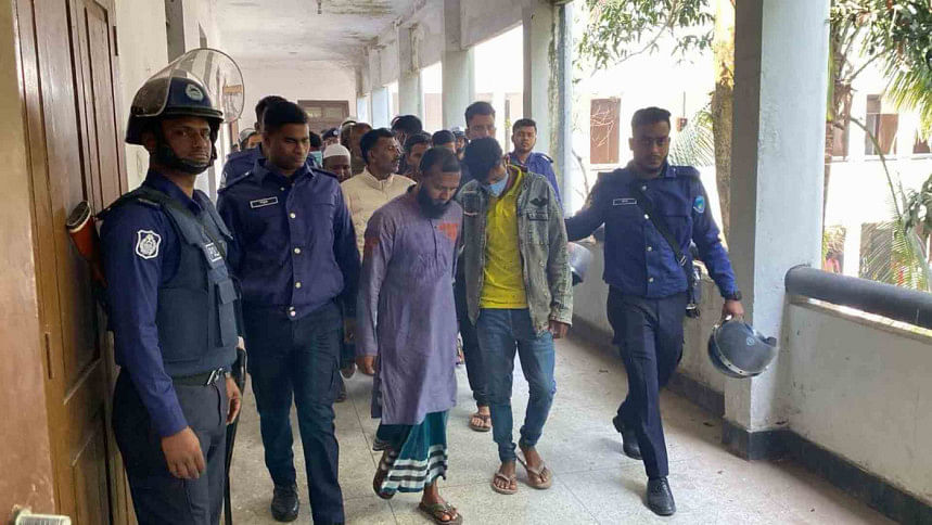 সুবর্ণচরে গৃহবধূকে সংঘবদ্ধ ধর্ষণ: ১০ জনের মৃত্যুদণ্ড