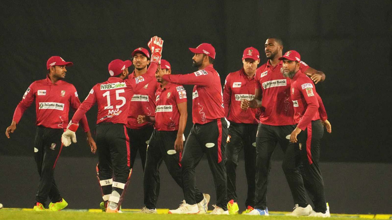 তামিমের হাত ধরে প্রথম শিরোপা বরিশালের