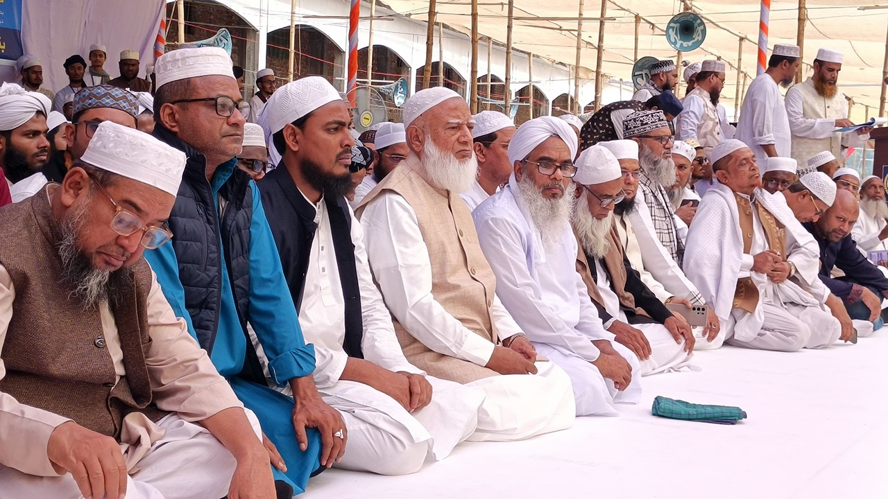 ঝালকাঠিতে চলছে জাতীয় প্রতিনিধি সম্মেলন, ‎রাজনৈতিক শীর্ষ নেতারা উপস্থিত