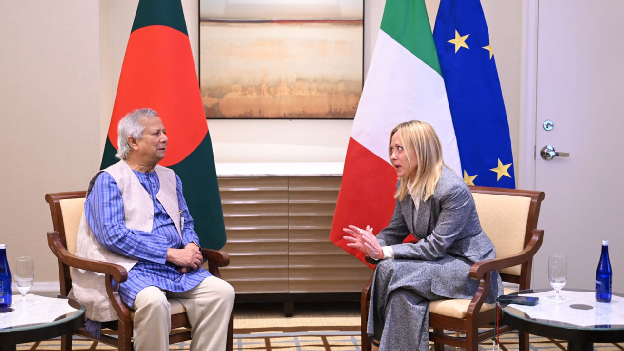 ইতালির প্রধানমন্ত্রীর সঙ্গে প্রধান উপদেষ্টার বৈঠক