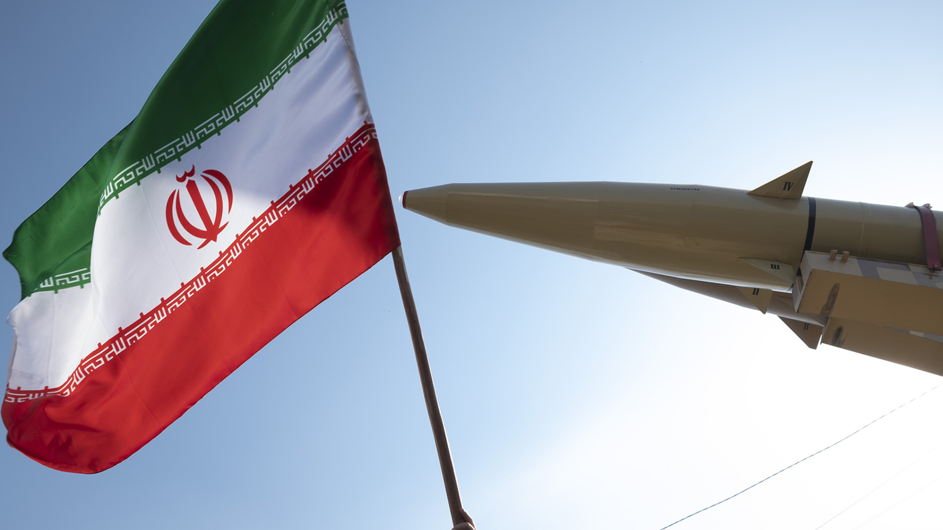 ইরান থেকে নিজ দেশে চলে যাচ্ছেন হাজারো আফগান