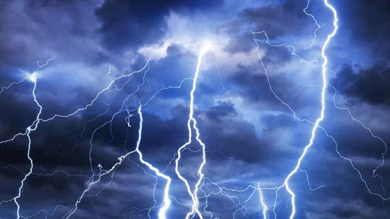 নাসিরনগরে বজ্রপাতে শিশুসহ তিনজনের মৃত্যু