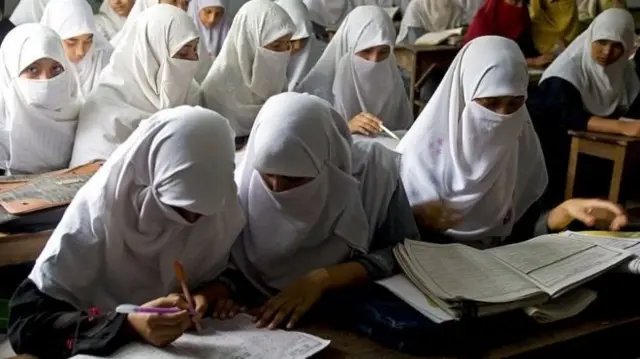 মাদ্রাসা প্রতিষ্ঠান নিয়ে সুখবর দিল অর্থ উপদেষ্টার