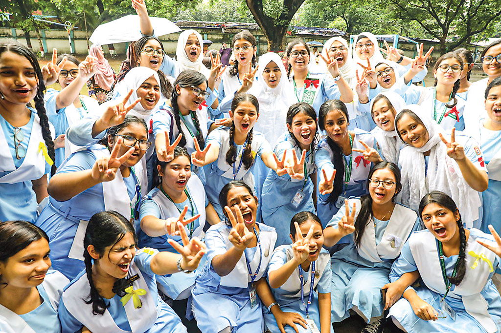 একাদশে ভর্তির আবেদন শুরু ৩০ জুলাই, ফি ২২০ টাকা