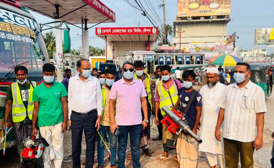 মশার উপদ্রব থেকে রক্ষায় মশক নিধন অভিযানে নেমেছে লক্ষ্মীপুর পৌরসভা