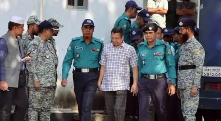 আদালত ও জাতির কাছে ক্ষমা চাইলেন সাবেক আইজিপি