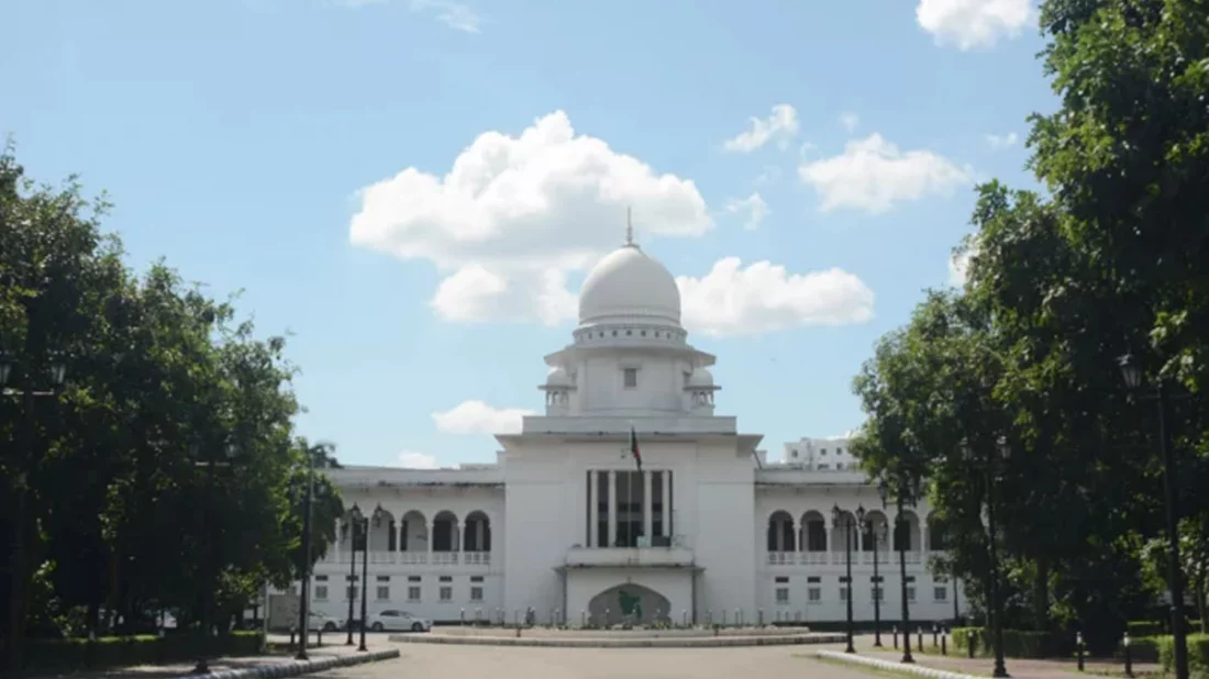 লুট হওয়া অস্ত্র উদ্ধারের আগে নির্বাচন স্থগিত চেয়ে হাইকোর্টে রিট