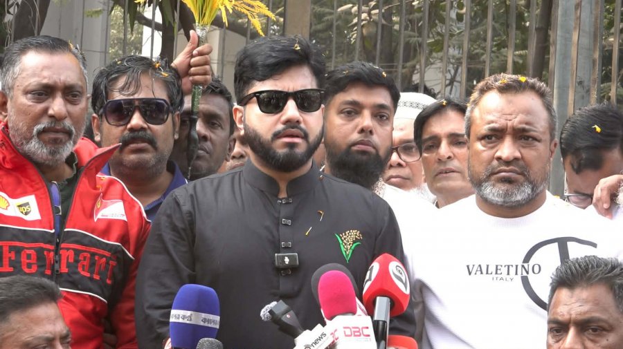 নাসীরুদ্দীন পাটওয়ারীর ‘মানসিক চিকিৎসা প্রয়োজন’: ইশরাক হোসেন