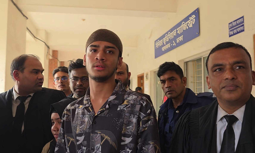 স্মৃতিসৌধে ফুল দিতে গিয়ে গ্রেপ্তার শিমনকে রিমান্ডের নির্দেশ