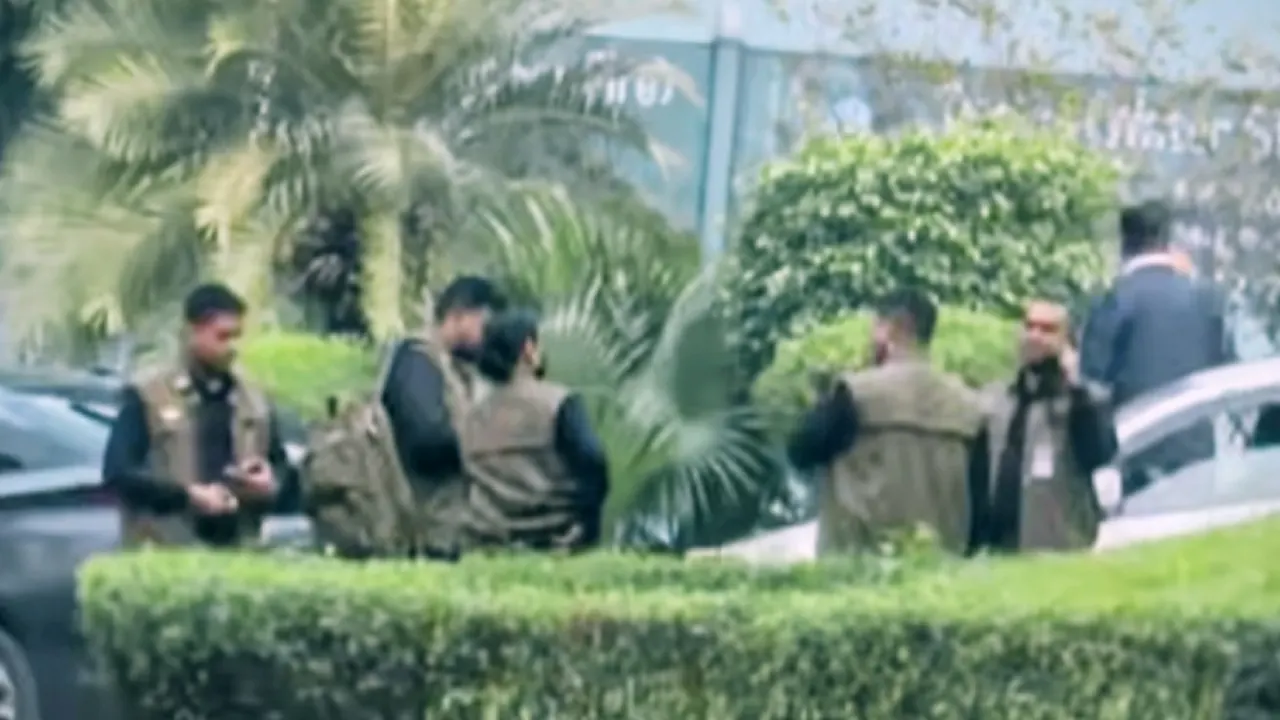 এভারকেয়ার হাসপাতালে খালেদা জিয়ার নিরাপত্তায় এসএসএফ মোতায়েন