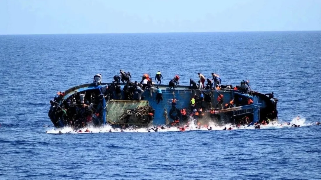 সমুদ্রে ভেসে গেছে নৌযান, ১৭ অভিবাসীর মরদেহ উদ্ধার