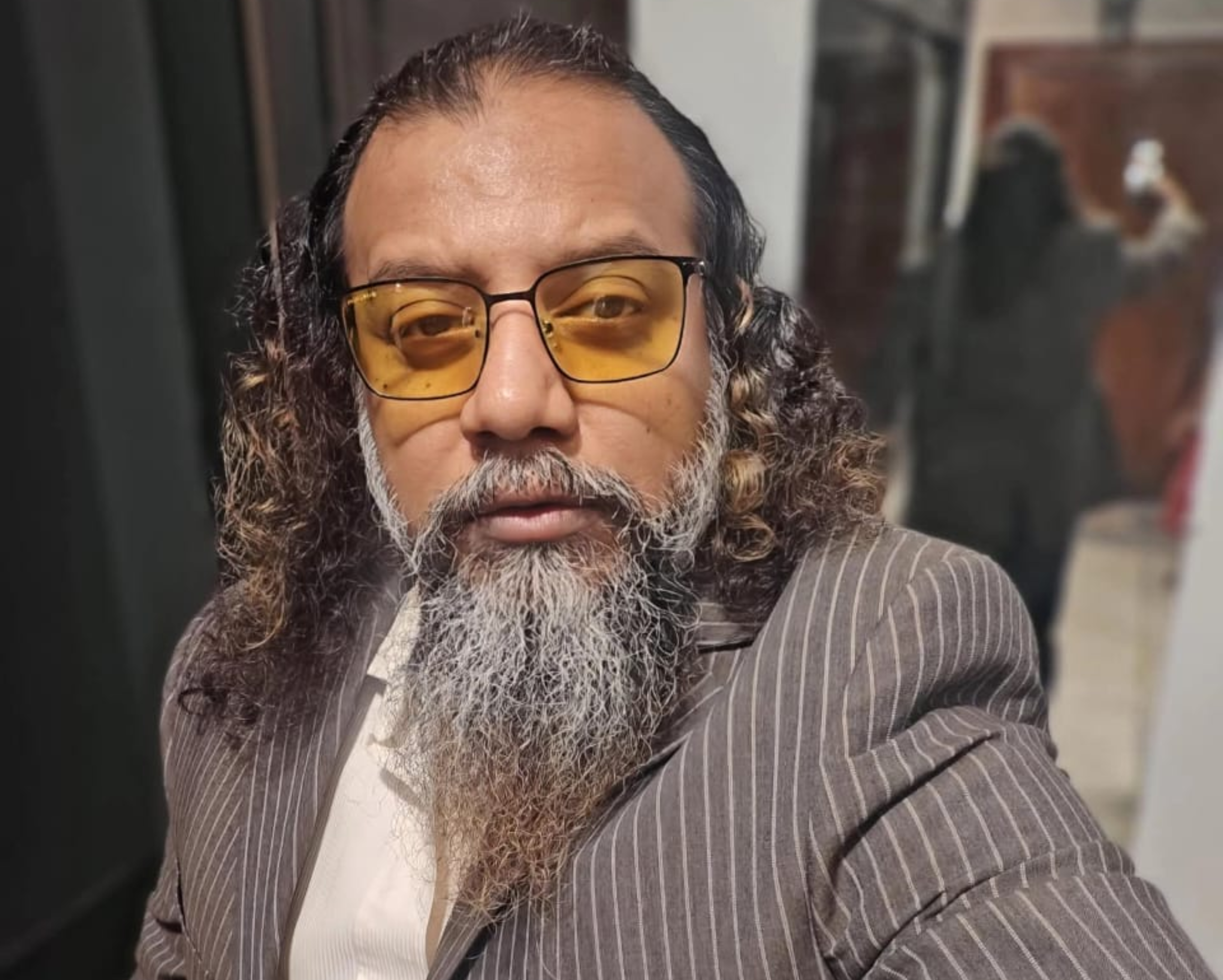 ধানমন্ডিতে ছিনতাইকারীর কবলে ডাক্তার