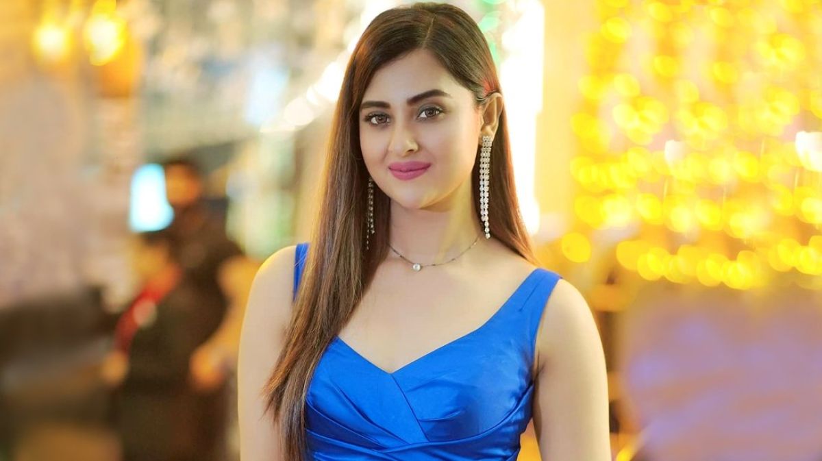 ভবিষ্যতে কার কাছে থাকতে চান বুবলী?