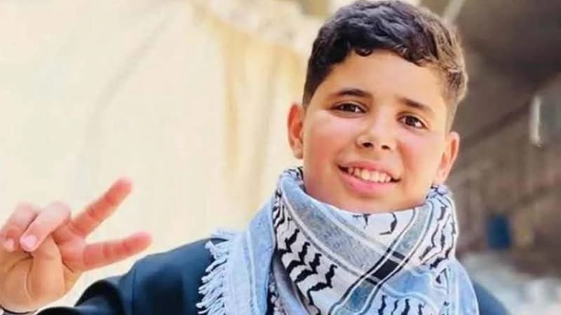 বিমান হামলায় প্রাণ হারাল শিশুশিল্পী হাসান আয়াদ