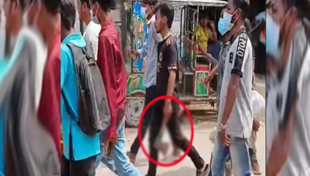 নাগরিক ঐক্যের ব্যানারে প্রকাশ্যে দেশীয় অস্ত্র নিয়ে মিছিল, আটক ২