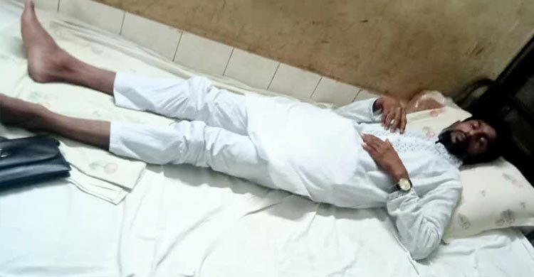 এসআইয়ের থাপ্পড়ে কানে শুনছেন না যুবদল নেতা