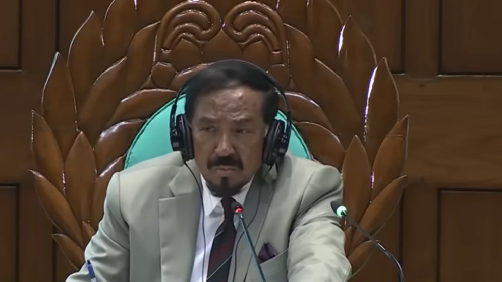 পরে আরও কী খাবেন, গড নোজ: সংসদ সদস্যকে স্পিকার