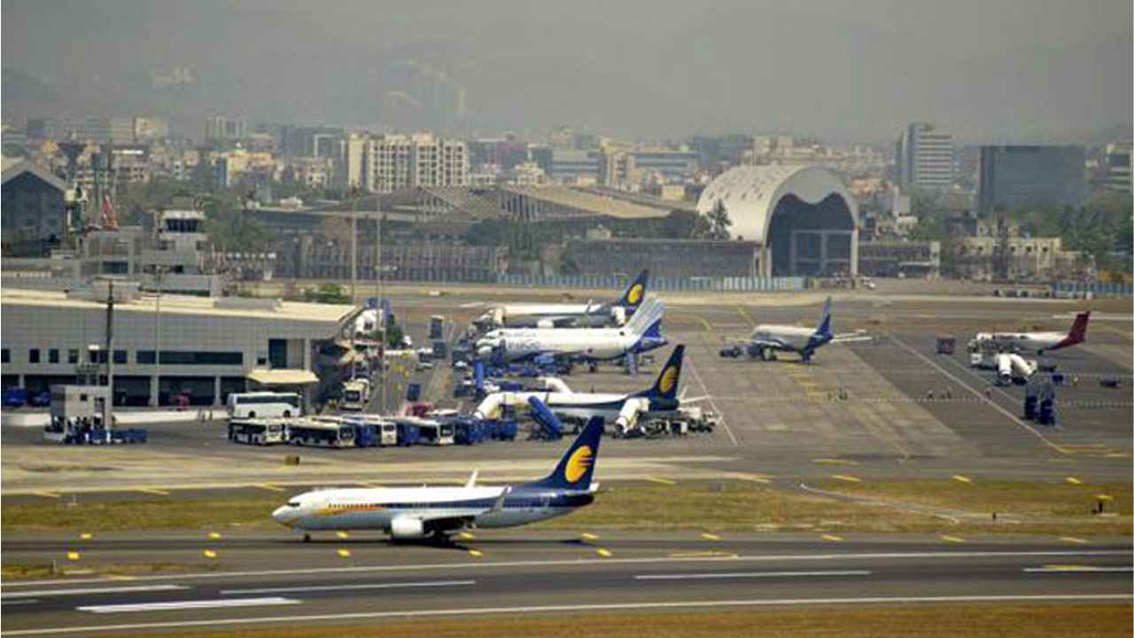 পাকিস্তানের হামলার পর ভারতের একাধিক বিমানবন্দর বন্ধ