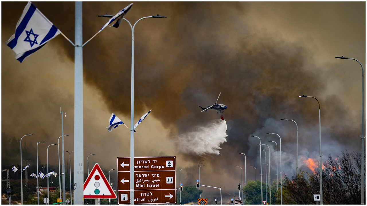 জেরুজালেমে বিশাল দাবানল, অন্য দেশের সহায়তা চেয়েছে ইসরায়েল