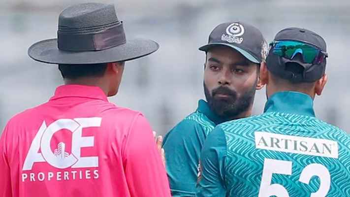 তামিমদের চাপে হৃদয়ের শাস্তি নিয়ে নতুন সিদ্ধান্ত বিসিবির