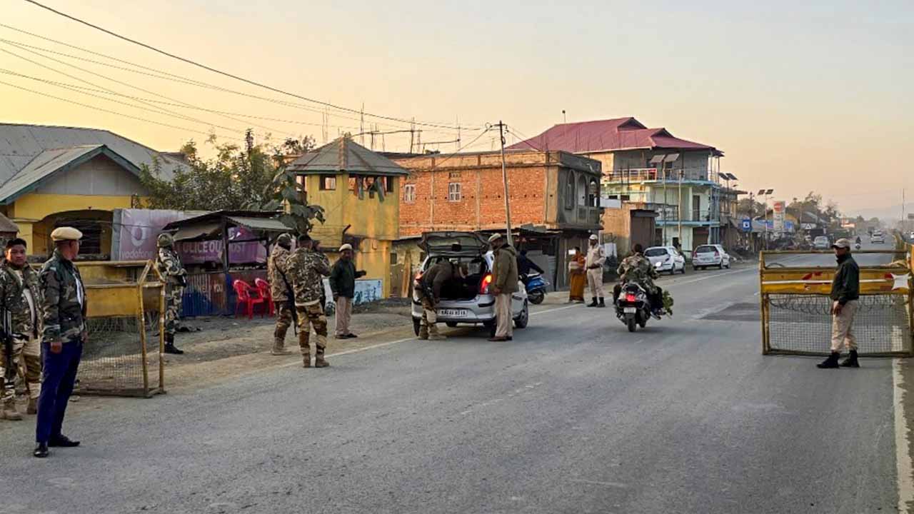 ফের উত্তপ্ত মণিপুর, বন্ধ ইন্টারনেট