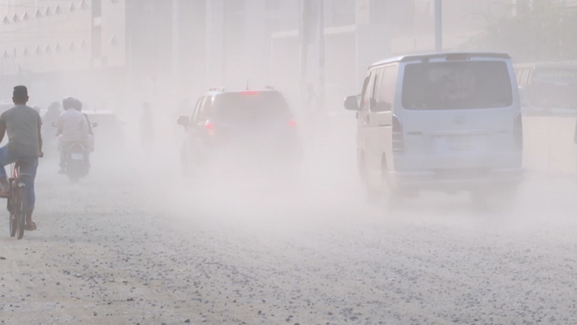 বায়ুদূষণের শীর্ষে লাহোর, ঢাকার বাতাস অস্বাস্থ্যকর