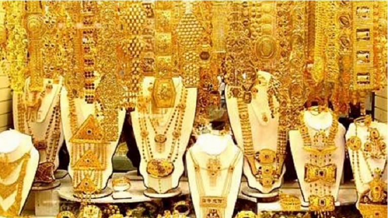 স্বর্ণ এখনই কিনবেন, নাকি আরও কমবে? জেনে নিন বাজারের হালচাল