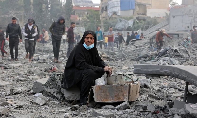 ত্রাণকেন্দ্রে ইসরায়েলি হামলায় নিহতের সংখ্যা বেড়ে ৪৯, জাতিসংঘকে তদন্তের আহ্বান