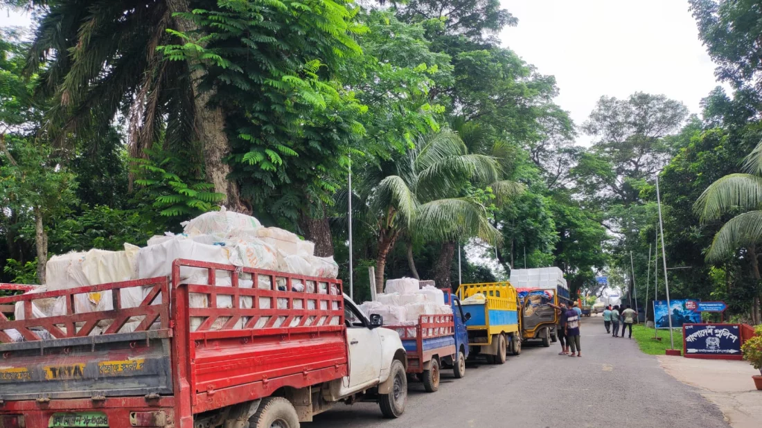 ভারতের নিষেধাজ্ঞায় আখাউড়া স্থলবন্দরে রপ্তানিতে অচলাবস্থা