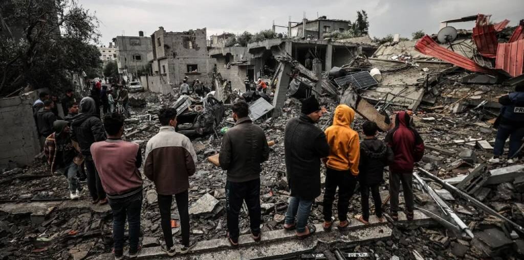 গাজায় ইসরায়েলি হামলায় ৩৫ ফিলিস্তিনি নিহত