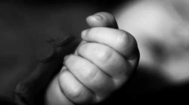 ২২ দিনের শিশুকে হত্যার অভিযোগে মাসহ গ্রেপ্তার ৪