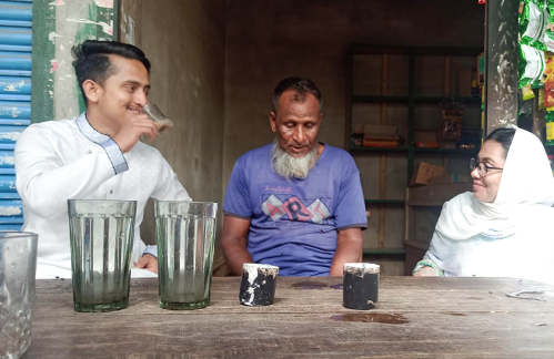 জনতার মন জয় করতে টং দোকানে চা আড্ডায় সারজিস