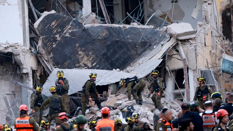 ইরানের ক্ষেপণাস্ত্র হামলায় মার্কিন দূতাবাস ভবন ক্ষতিগ্রস্ত