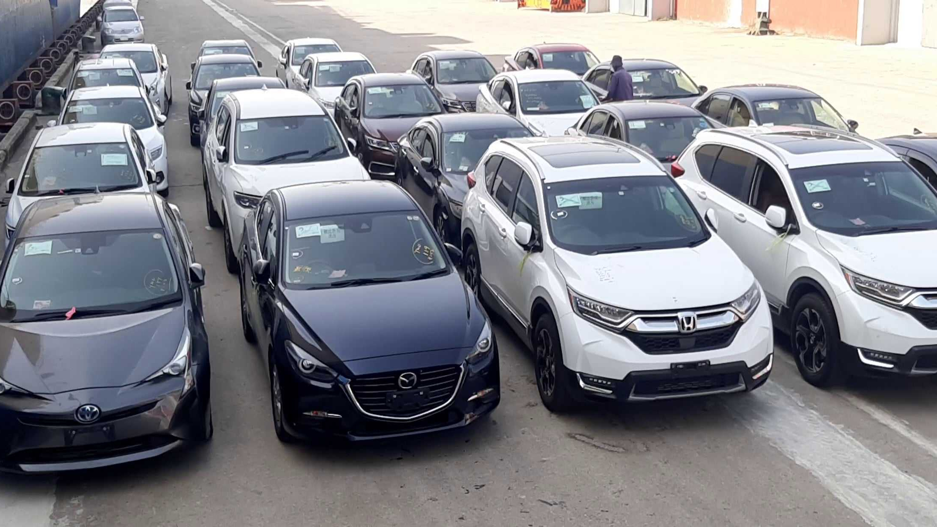 মোংলা বন্দরে কমেছে গাড়ি আমদানি