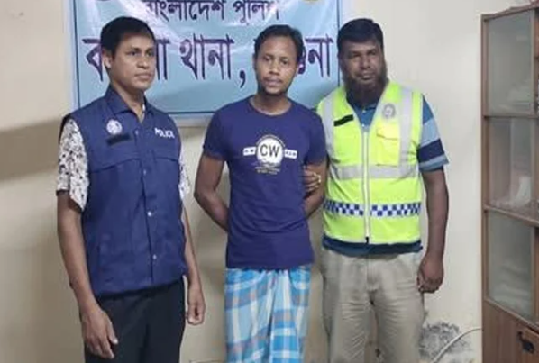 বরগুনায় মৃত্যুদণ্ডপ্রাপ্ত পলাতক আসামিকে জেল হাজতে প্রেরণ