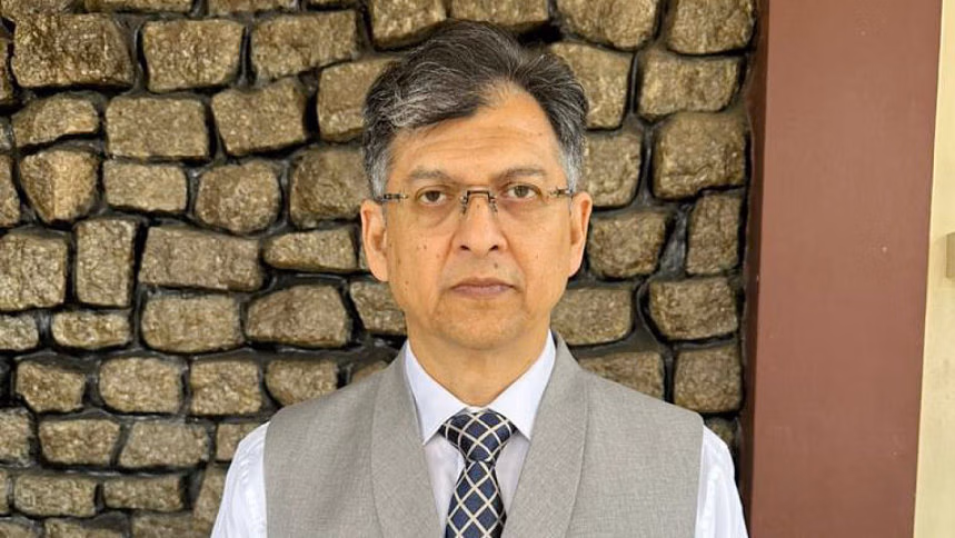 ড. ইউনূস থাকতে না চাইলে বিকল্প বেছে নেবে জনগণ: সালাহউদ্দিন আহমেদ